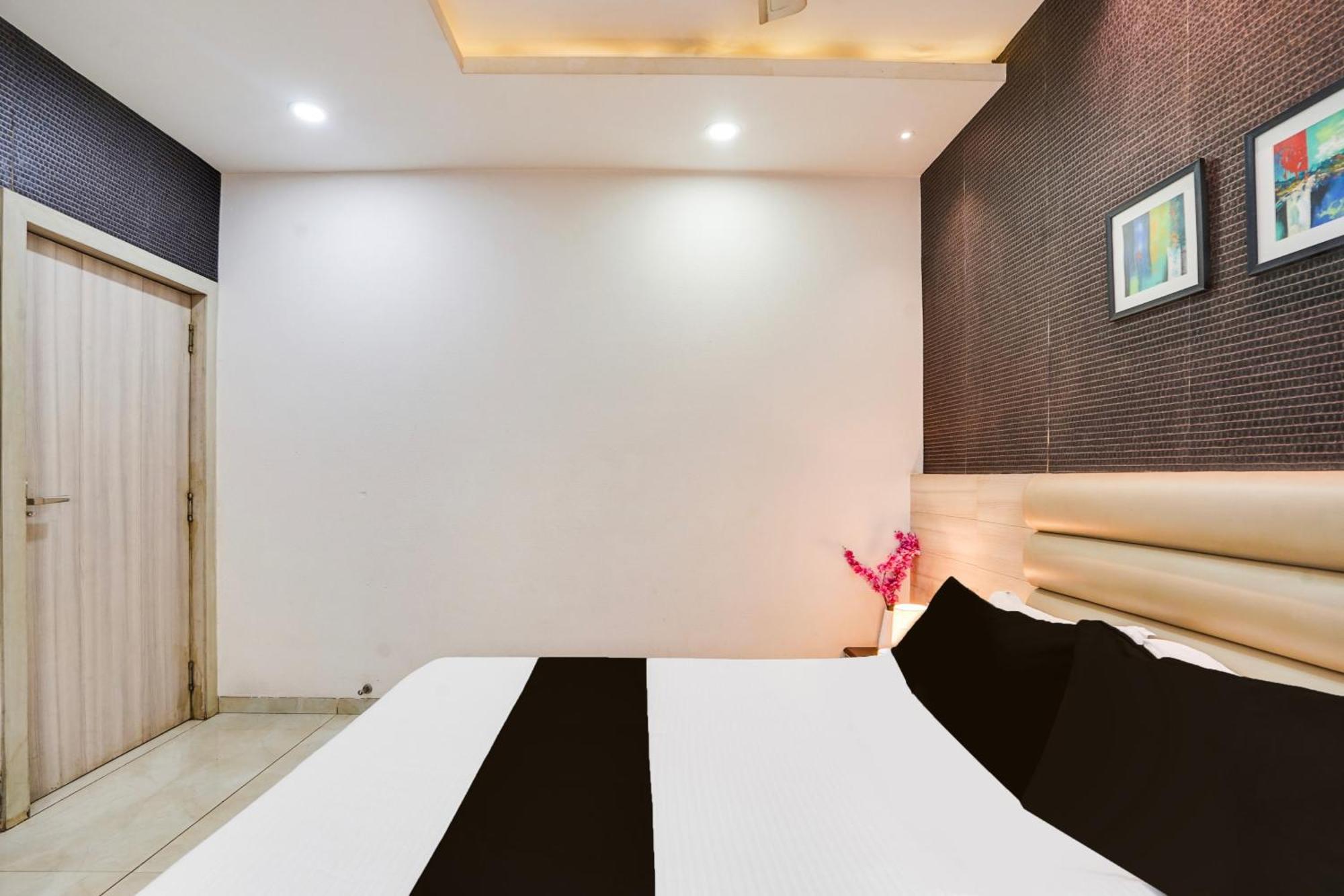 Super Townhouse Jhalawar Road Gumanpura Formerly Rockland Kota  Dış mekan fotoğraf